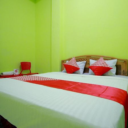Oyo 2585 Sherren Guest House Lubuklinggau Eksteriør billede